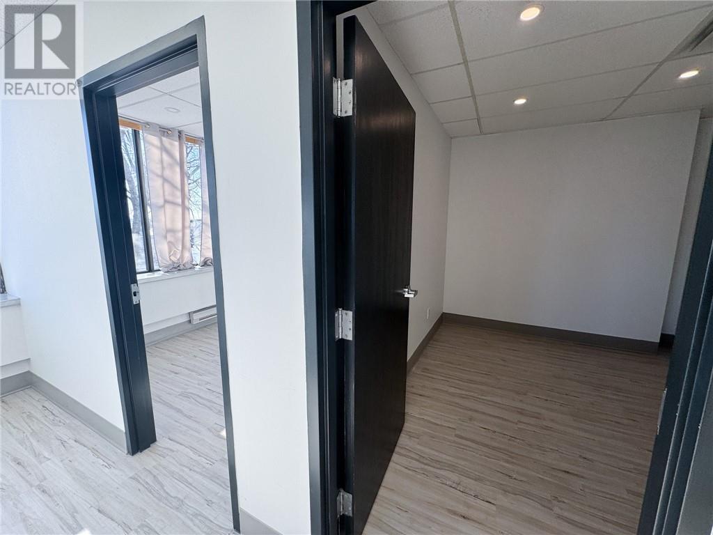 100 Cameron Street Property Photo 19