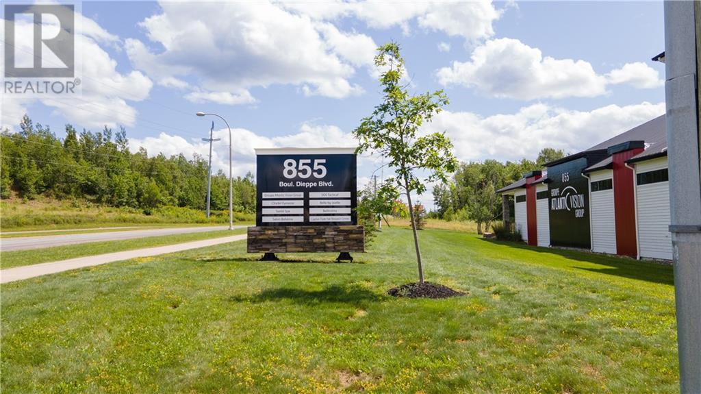 855 Dieppe Boulevard Property Photo 11