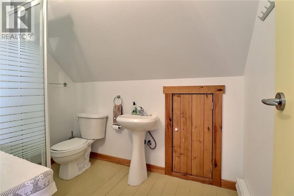 82 Sylvain Property Photo 17