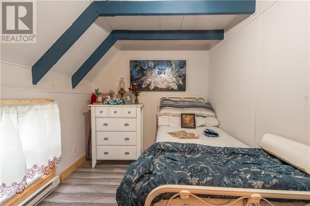 255 Niagara Road Property Photo 12