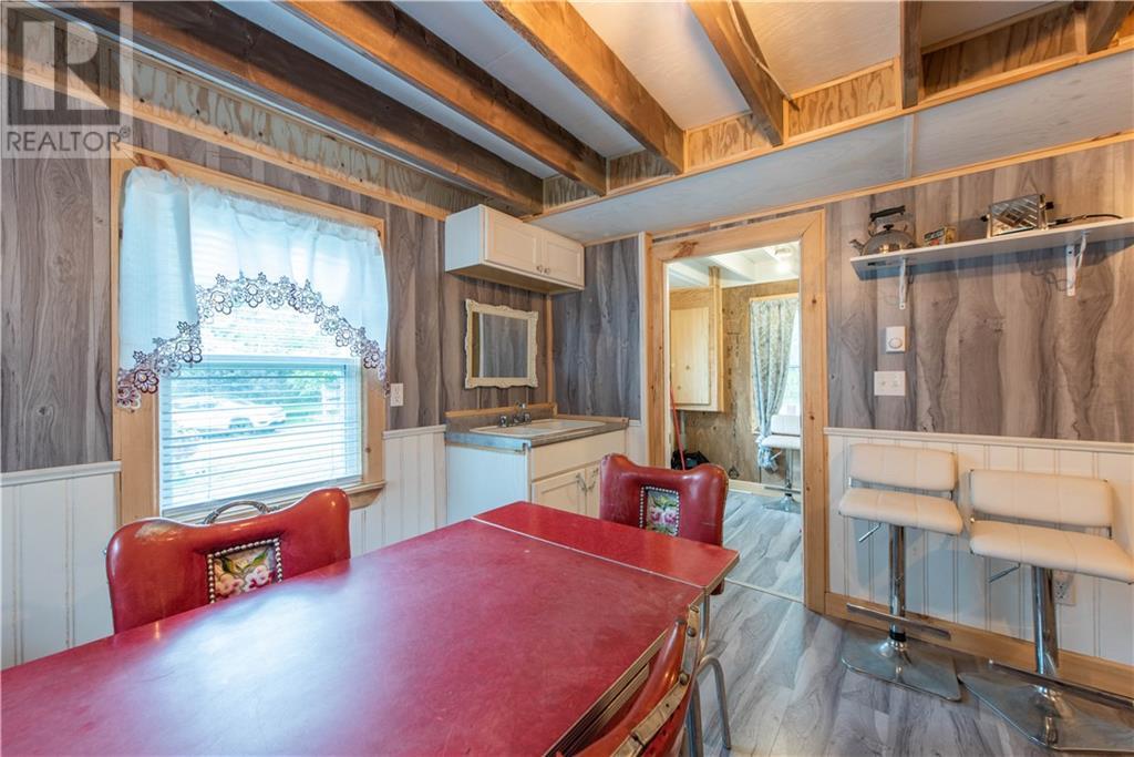 255 Niagara Road Property Photo 17
