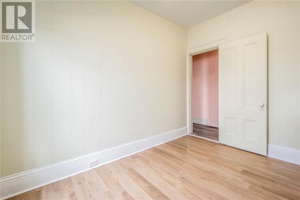 27 Broad Property Photo 8