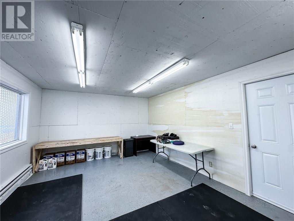 4 Sloan Drive Property Photo 7