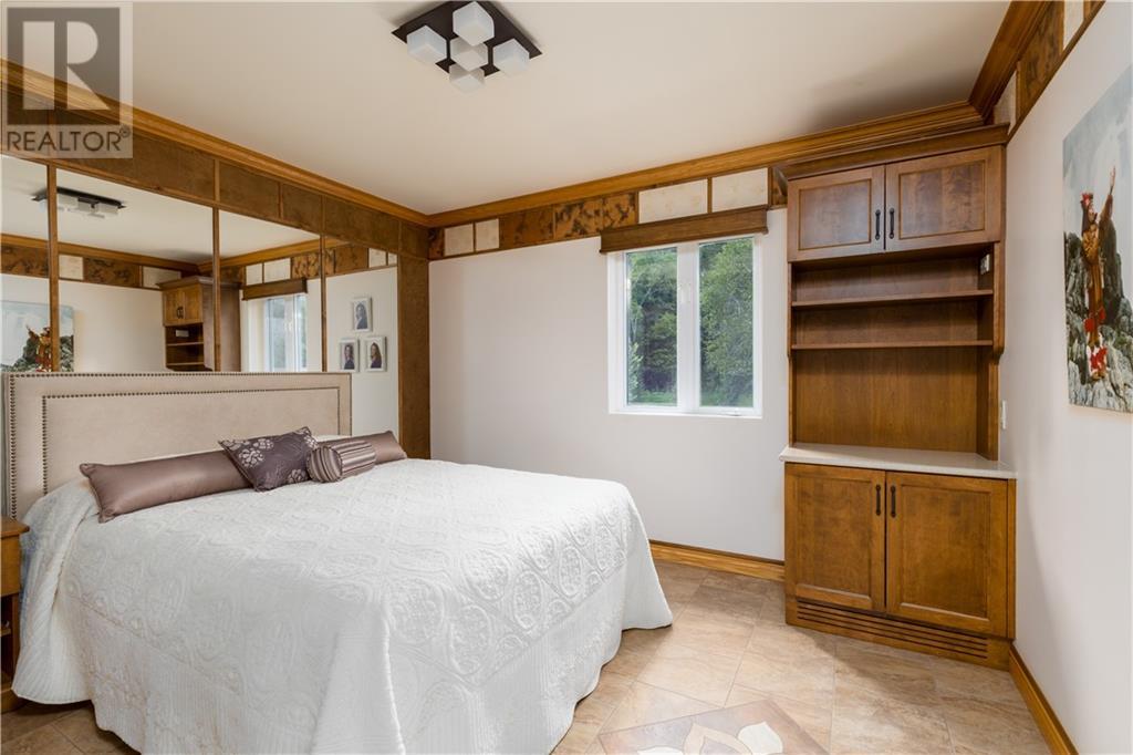 599 West River Road Property Photo 31
