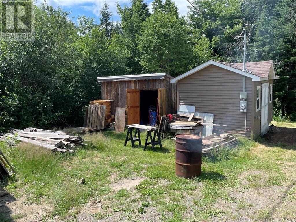 2220 Saint-charles Sud Property Photo 1