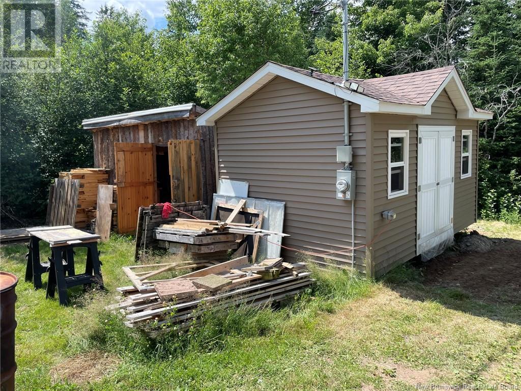 2220 Saint-charles Sud Property Photo 3