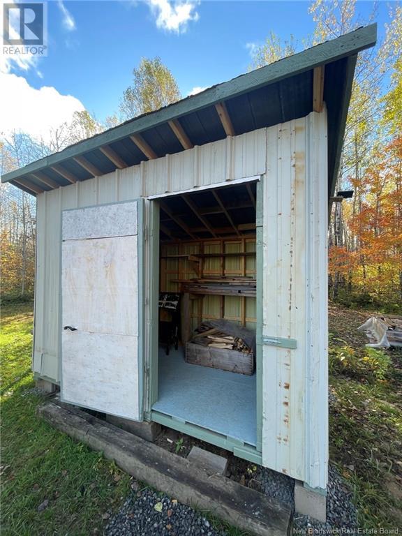339 South Canaan Road Property Photo 5