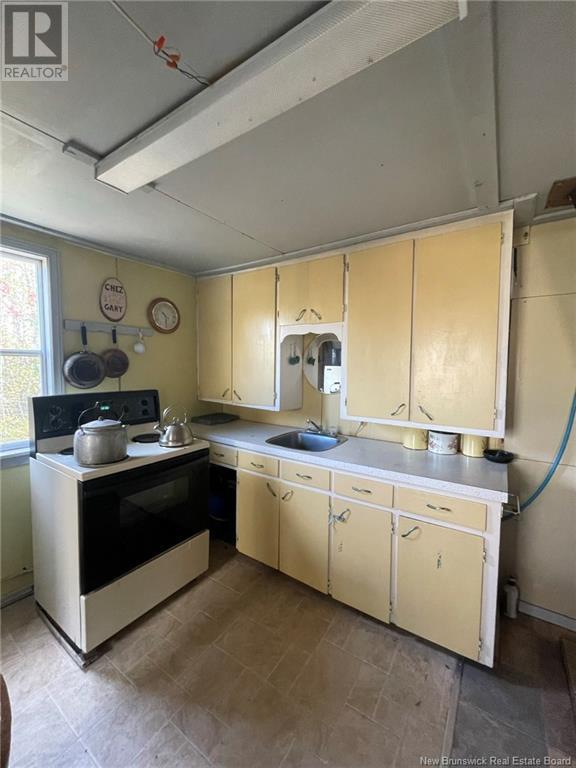339 South Canaan Road Property Photo 10