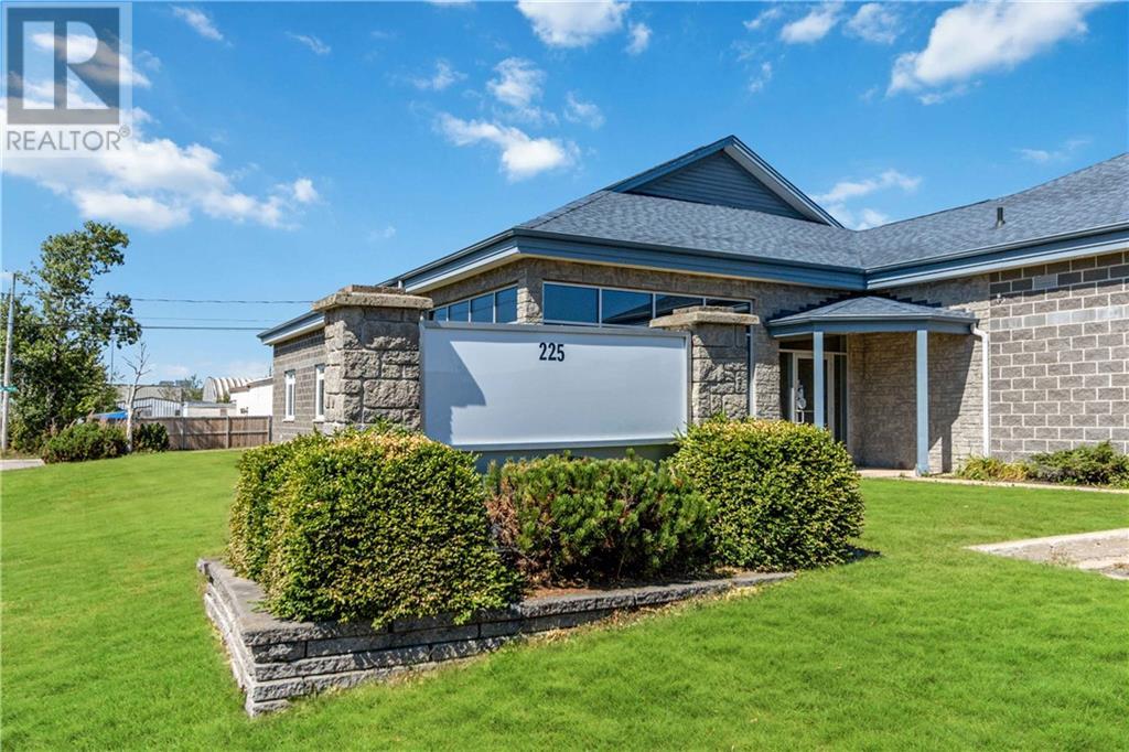 225 Barker Street Property Photo 1