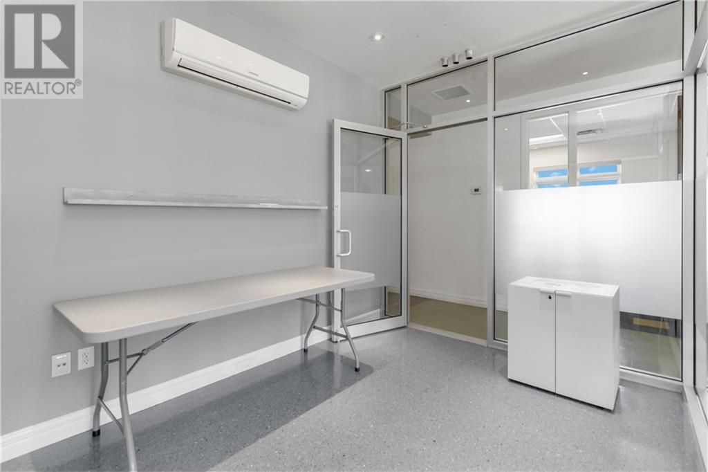 225 Barker Street Property Photo 31
