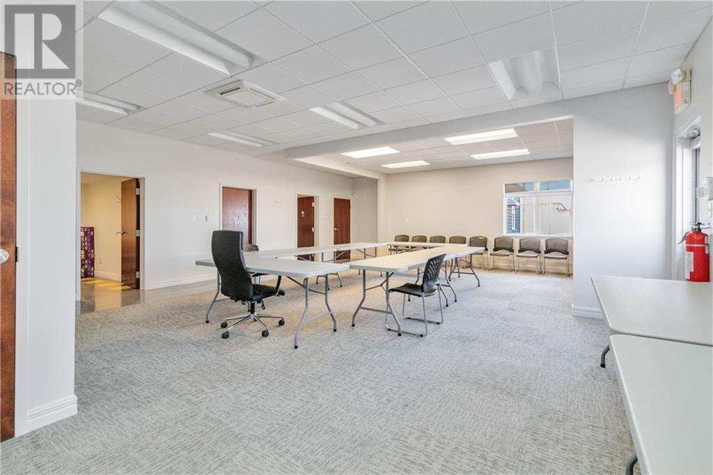 225 Barker Street Property Photo 38