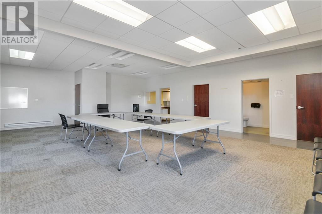 225 Barker Street Property Photo 39