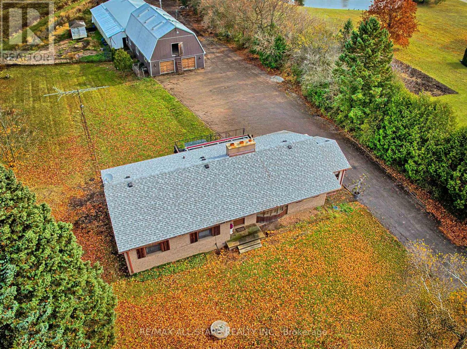 12571 Kennedy Road Property Photo 6