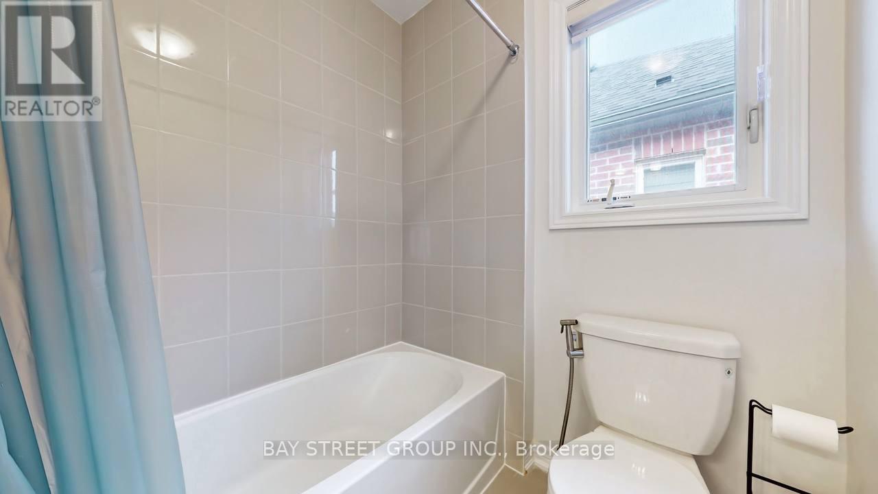 4 Waterleaf Road Property Photo 16