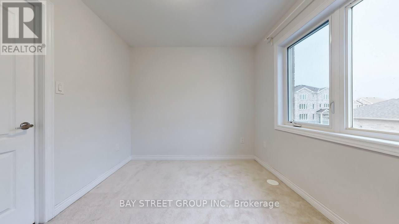 4 Waterleaf Road Property Photo 25