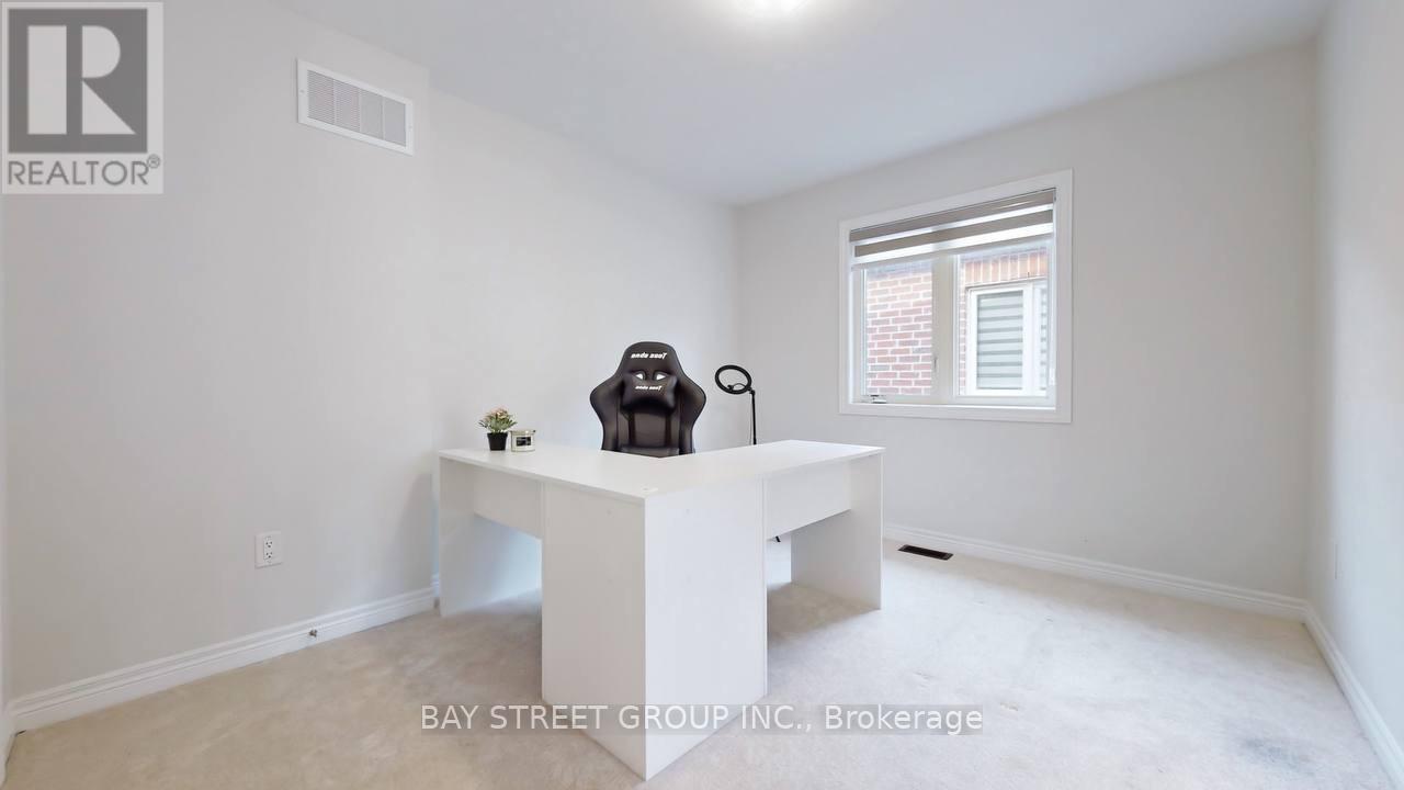 4 Waterleaf Road Property Photo 30