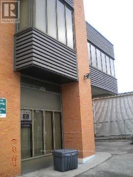 205 - 10168 Yonge Street Property Photo 2