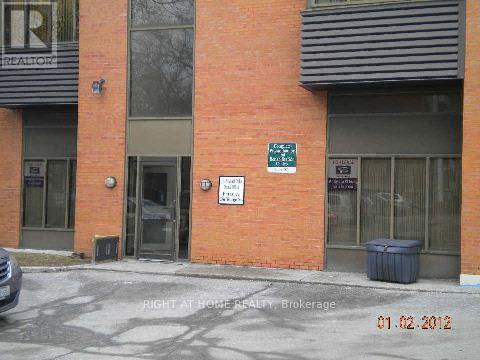 205 - 10168 Yonge Street Property Photo 3