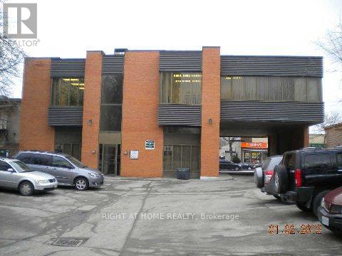 205 - 10168 Yonge Street Property Photo 4