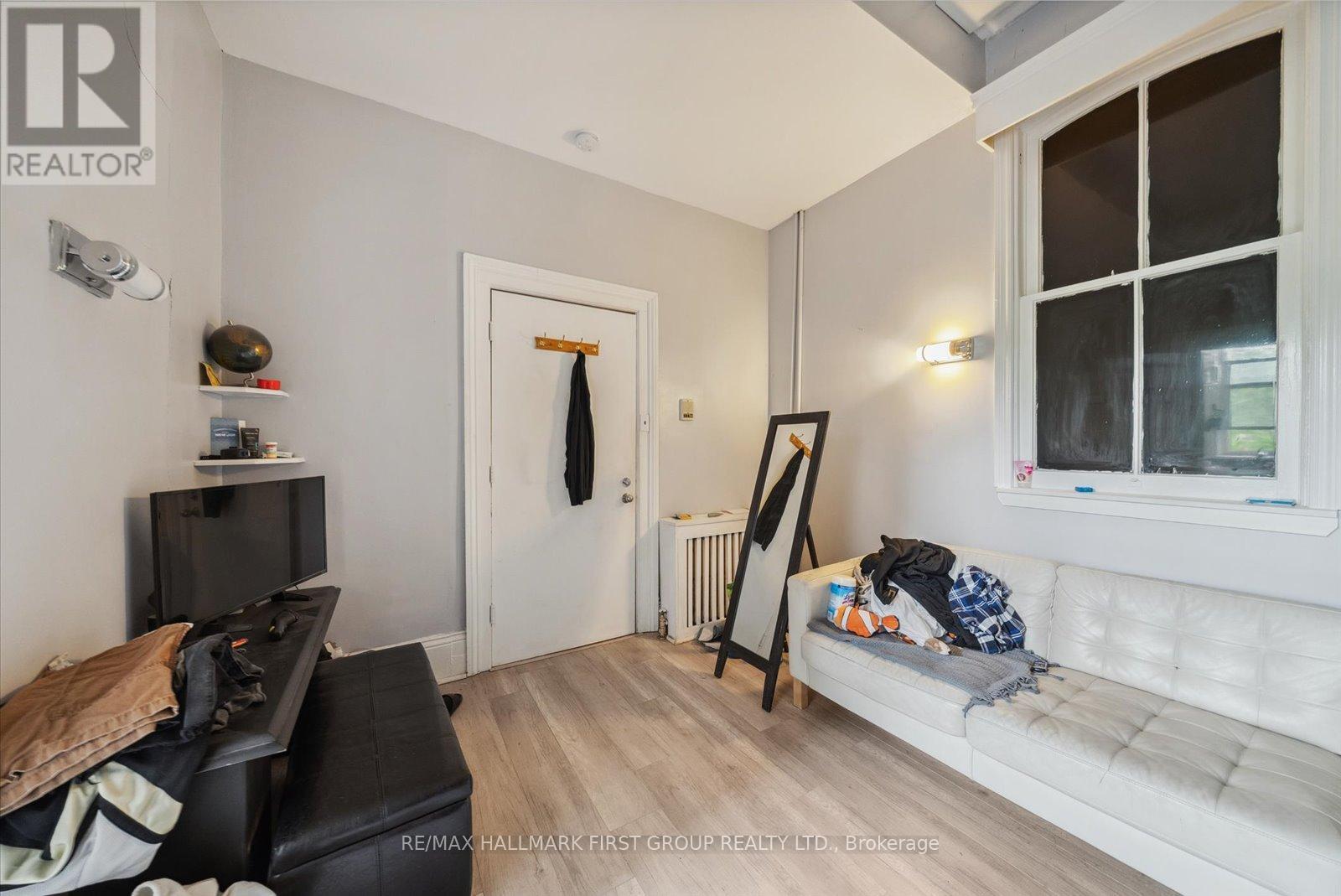 35 Toronto Street N Property Photo 11