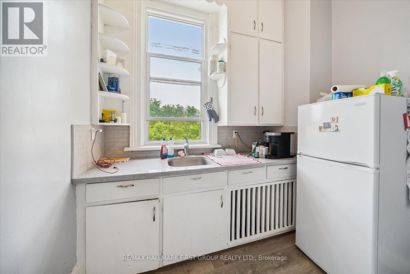 35 Toronto Street N Property Photo 12