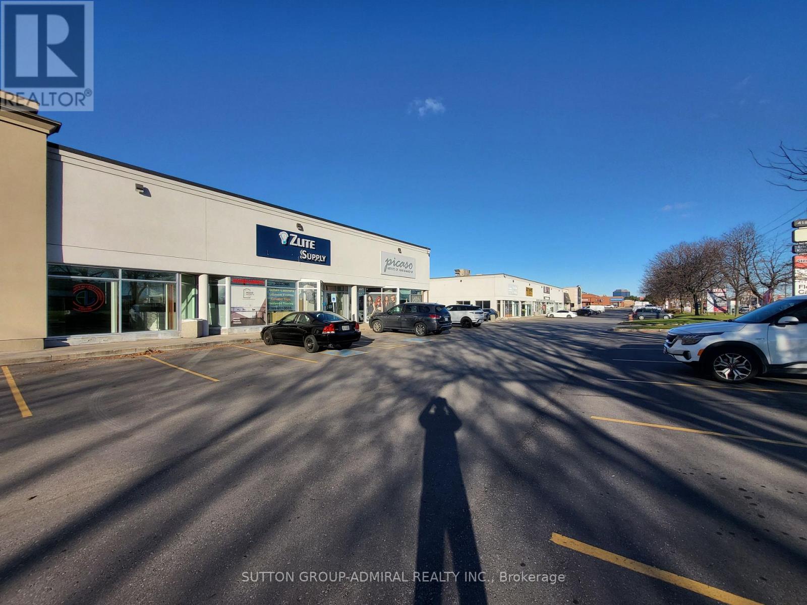 A8 - 4220 Steeles Avenue W Property Photo 31