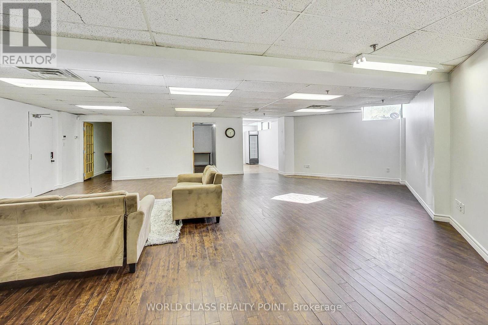 21 -117 Ringwood Drive Property Photo 10