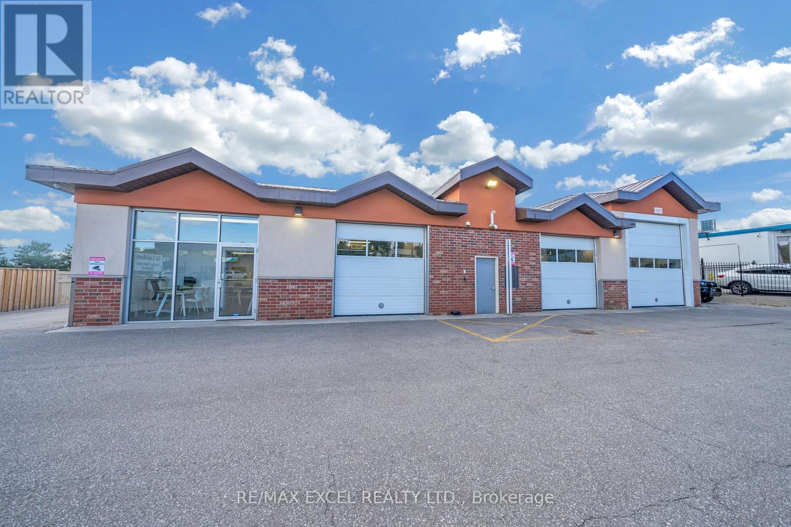 12 Laidlaw Boulevard Property Photo 4