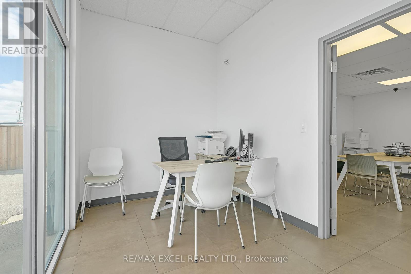 12 Laidlaw Boulevard Property Photo 20