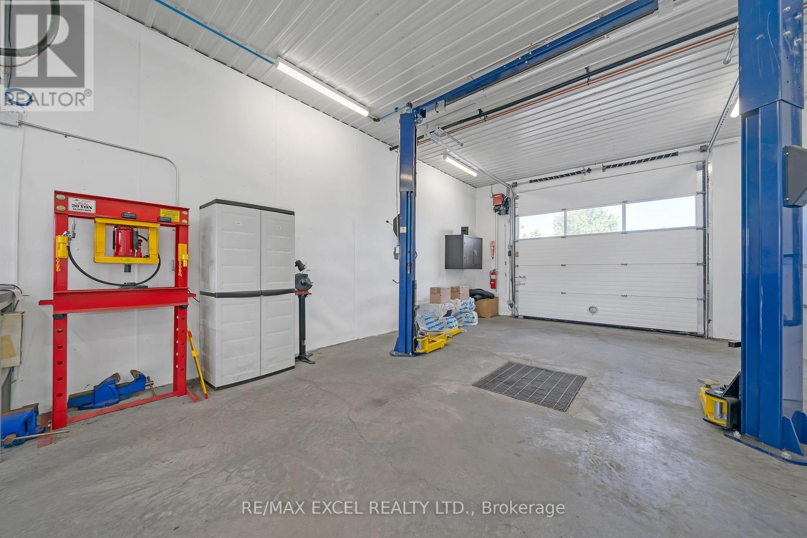12 Laidlaw Boulevard Property Photo 26