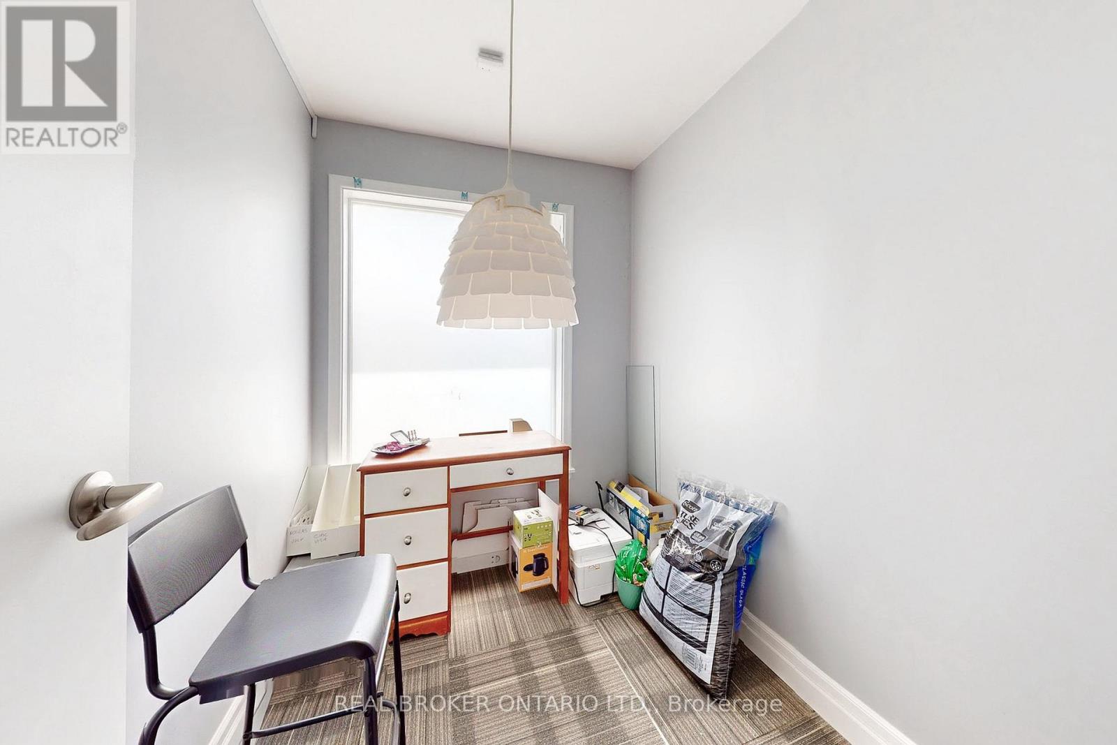 1 - 24 Toronto Street N Property Photo 21