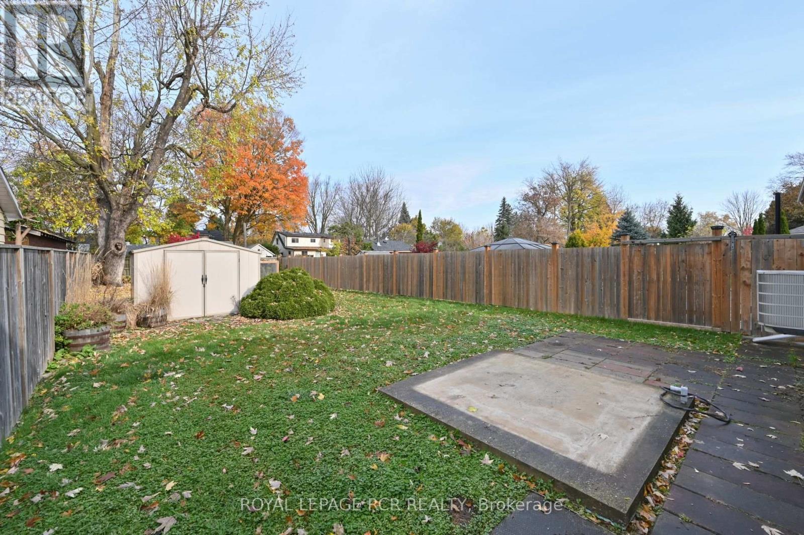 14 Albert Street E Property Photo 24
