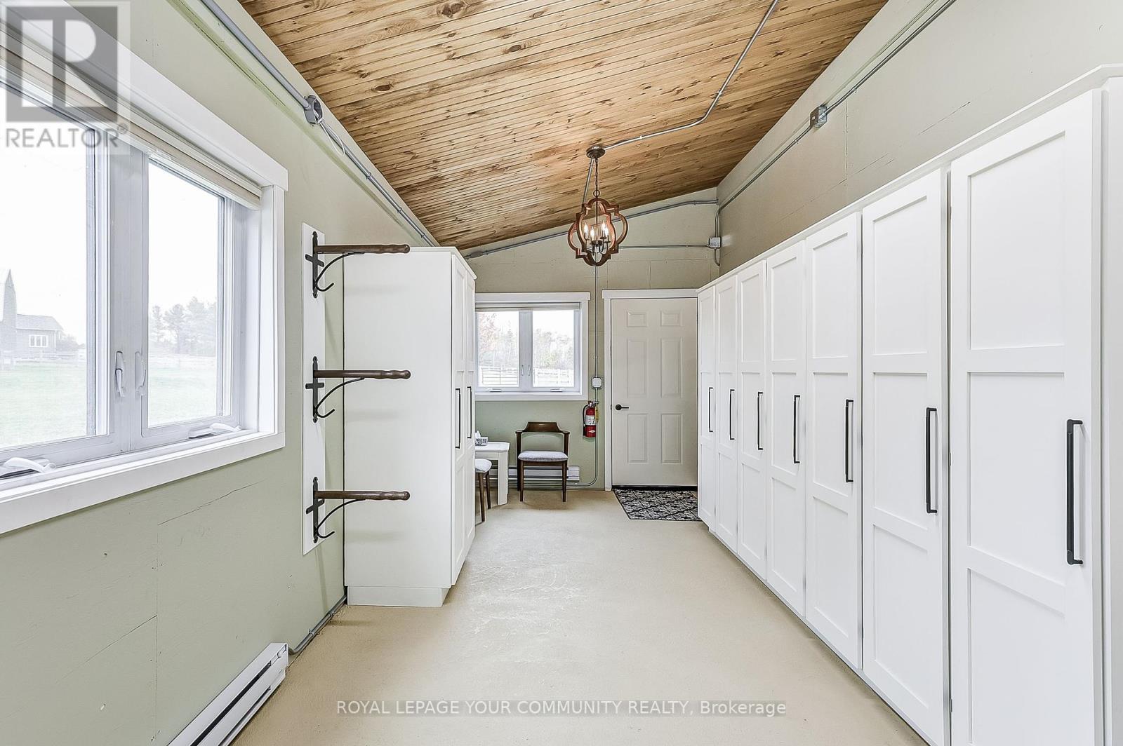 721 Reid Road Property Photo 6