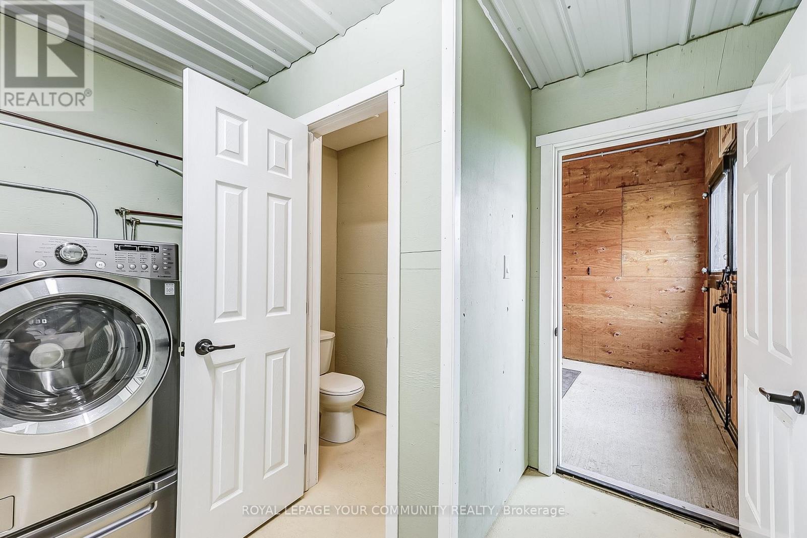 721 Reid Road Property Photo 14