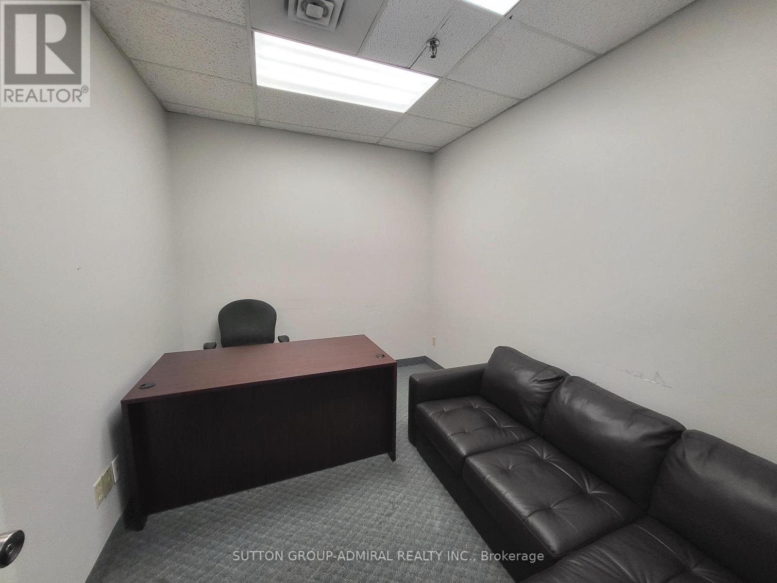 C13 - 4220 Steeles Avenue W Property Photo 11