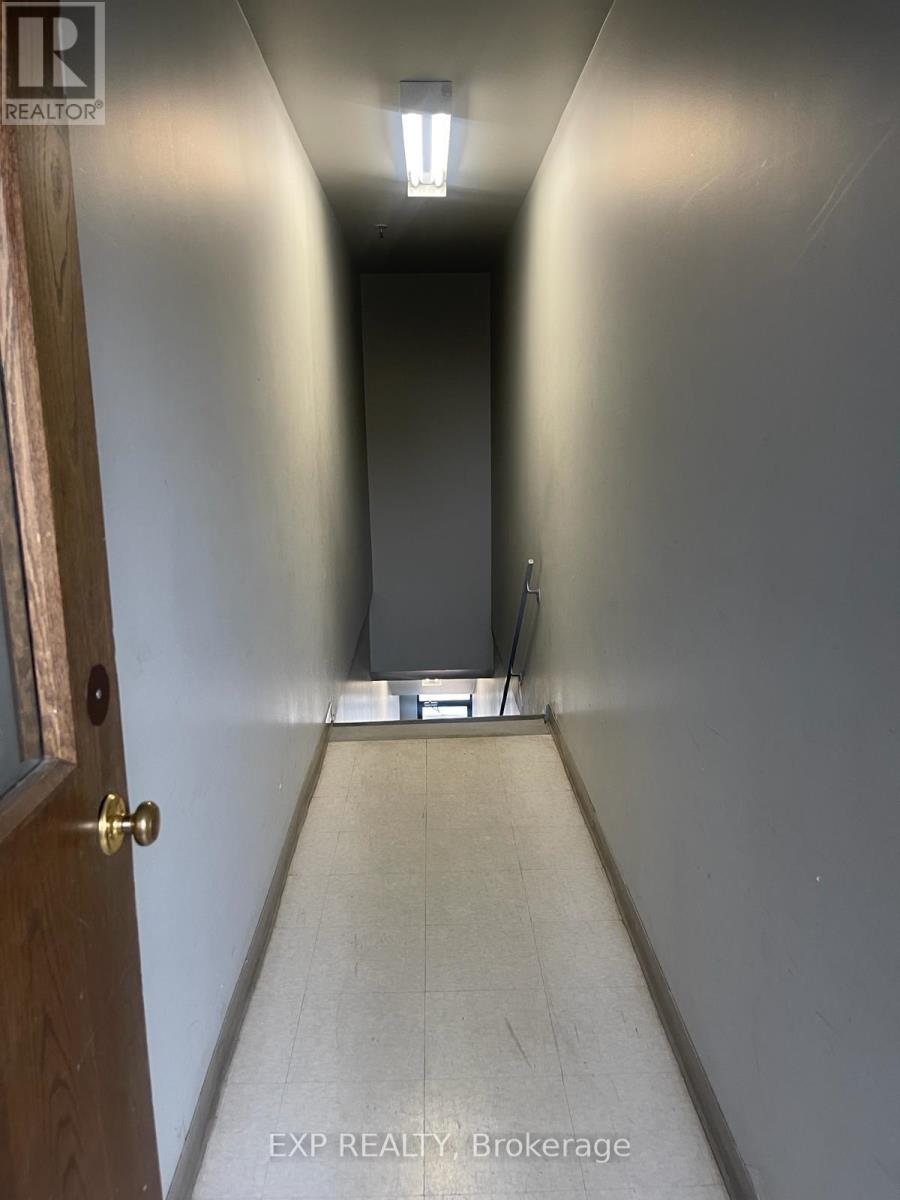 17 - 4370 Steeles Avenue Property Photo 13