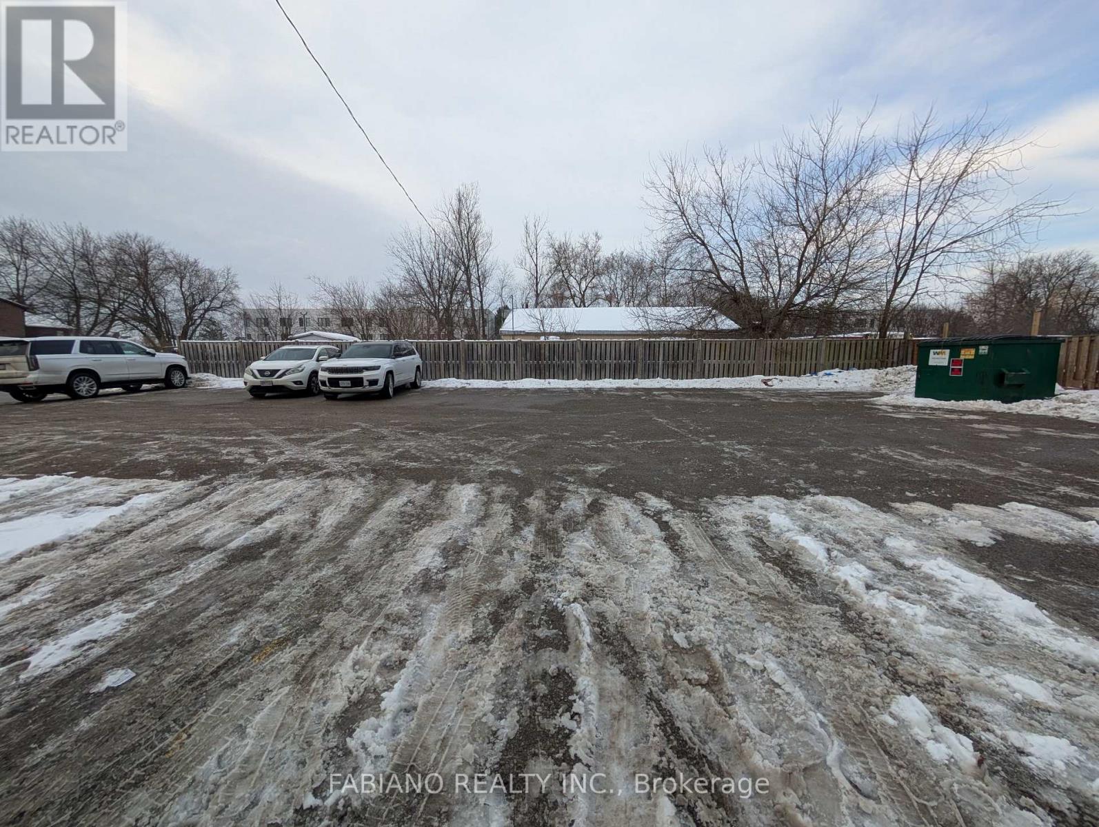 2 - 13130 Yonge Street Property Photo 4