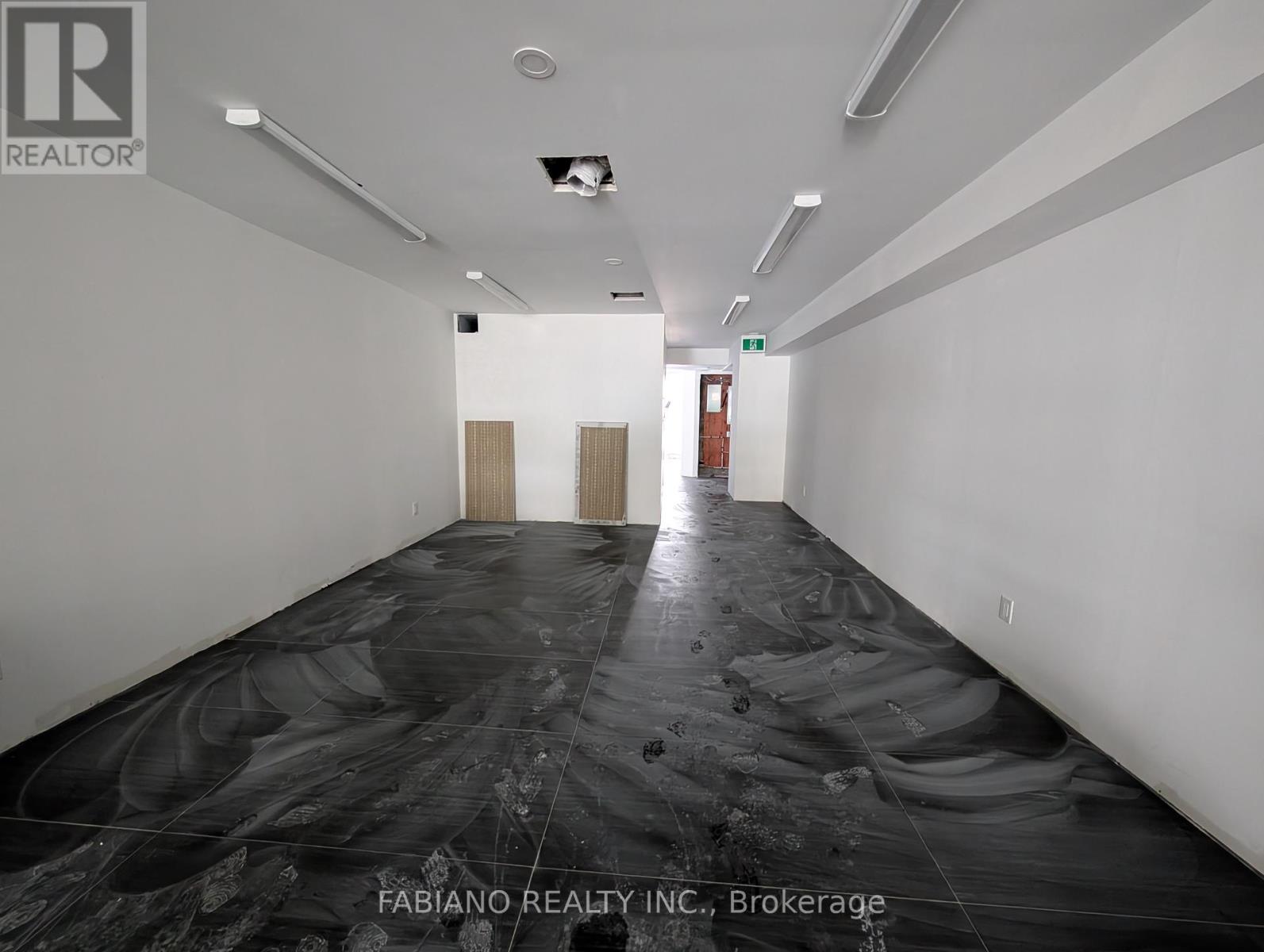2 - 13130 Yonge Street Property Photo 6