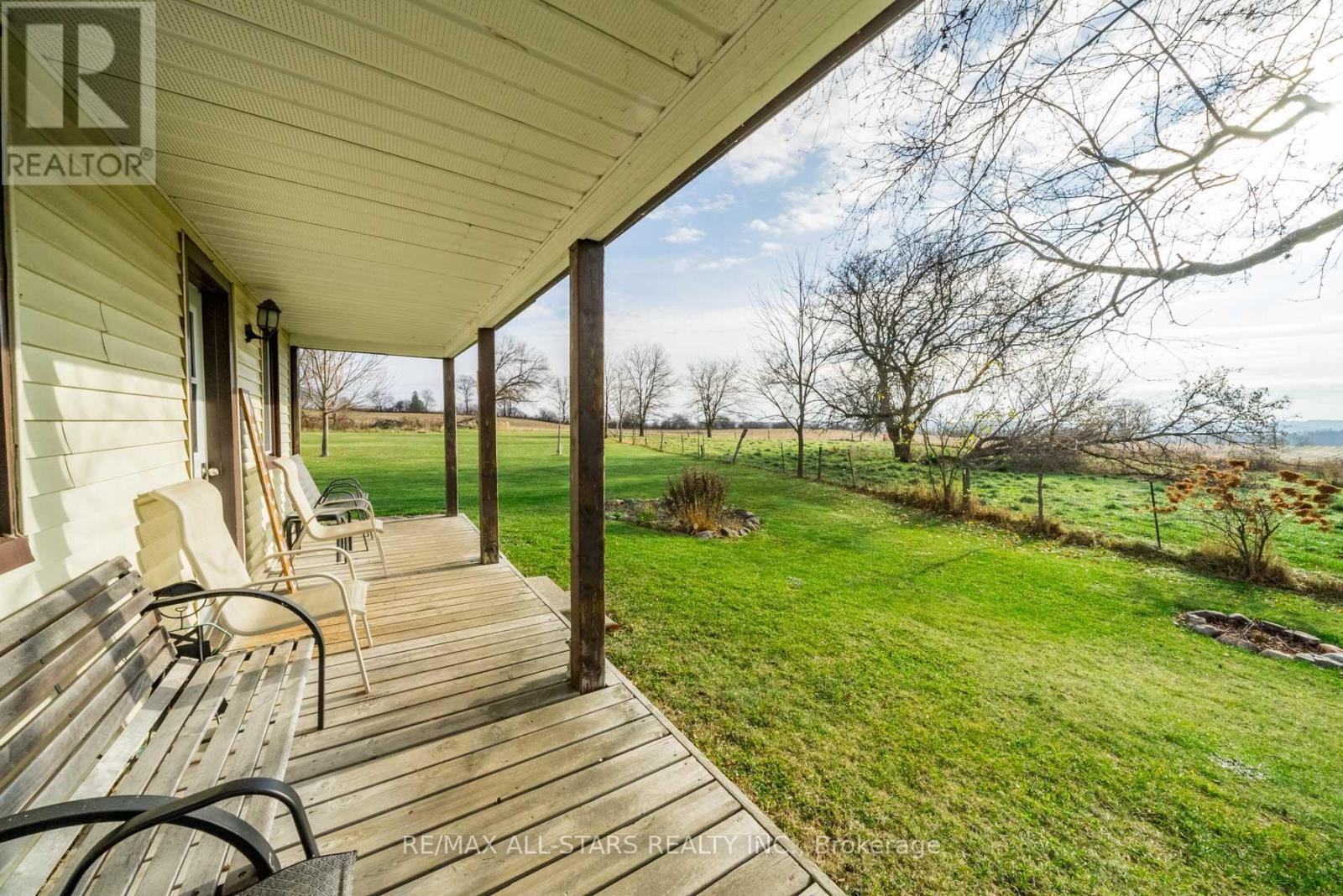 S525 Victoria Corners Road Property Photo 9