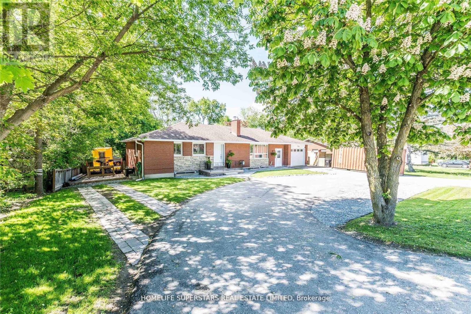 4365 7th Line Property Photo 1