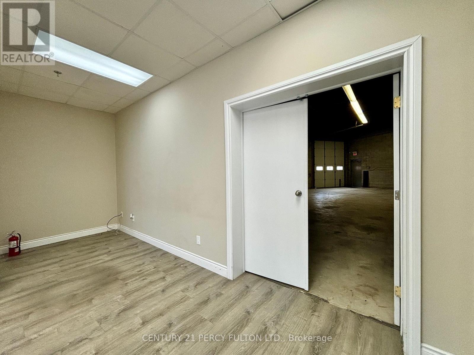 3 - 117 Ringwood Drive Property Photo 6