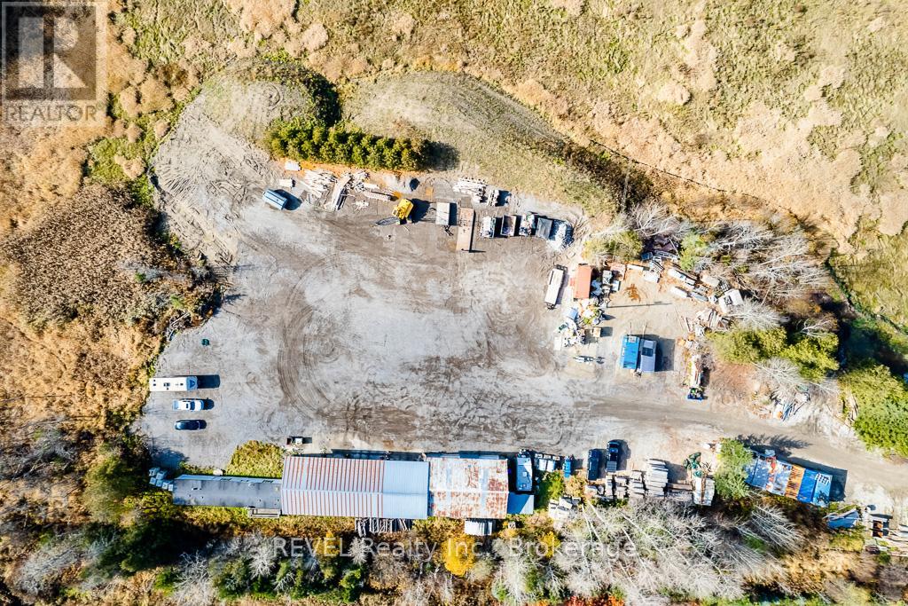 2513 Innisfil Beach Road Property Photo 4