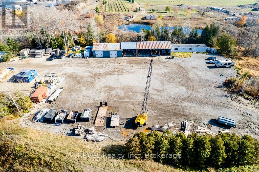 2513 Innisfil Beach Road Property Photo 8