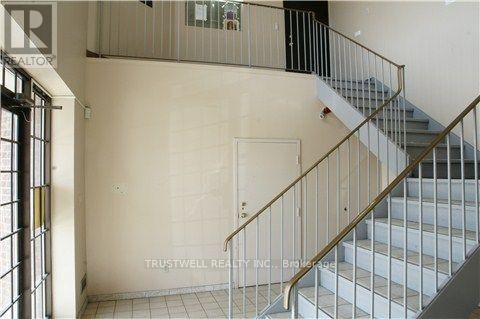 434 North Rivermede Road Property Photo 3
