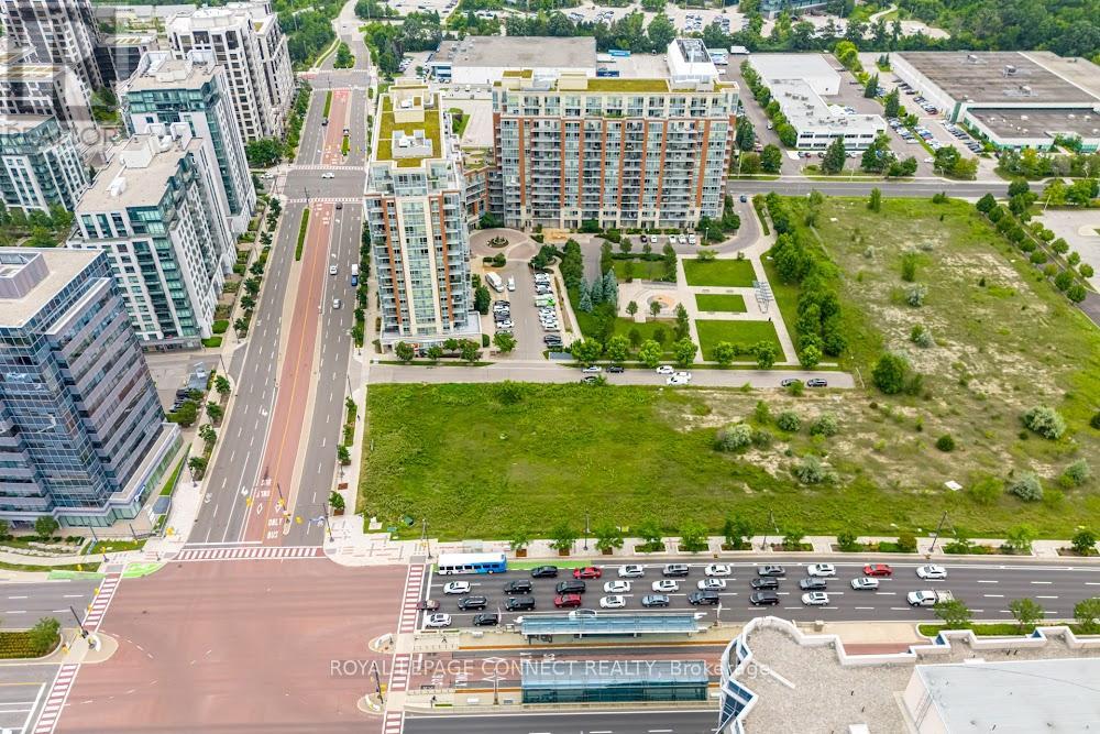 A,b,c,d - 60 South Town Centre Boulevard Property Photo 8