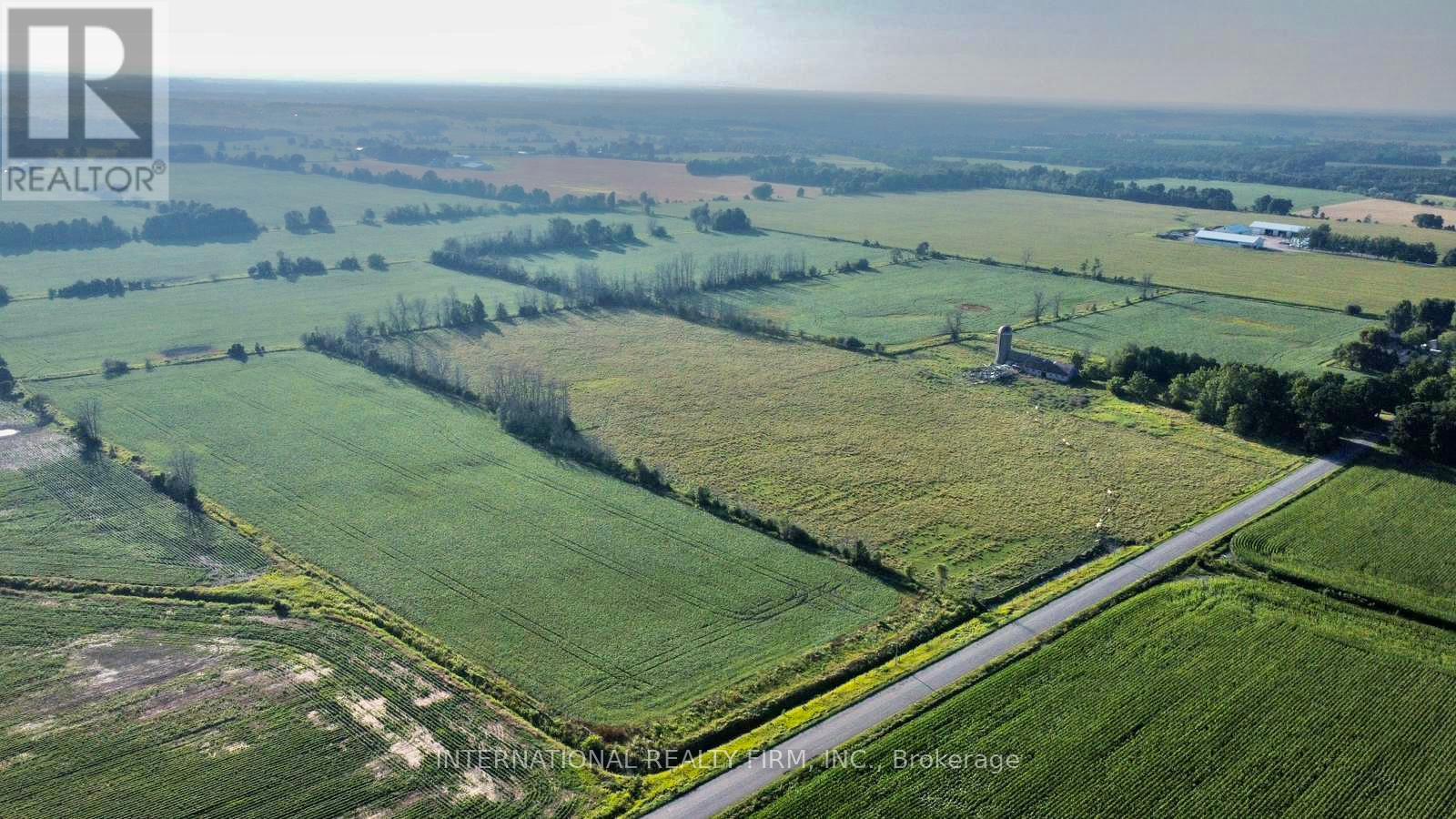 5944 10th Line Property Photo 1