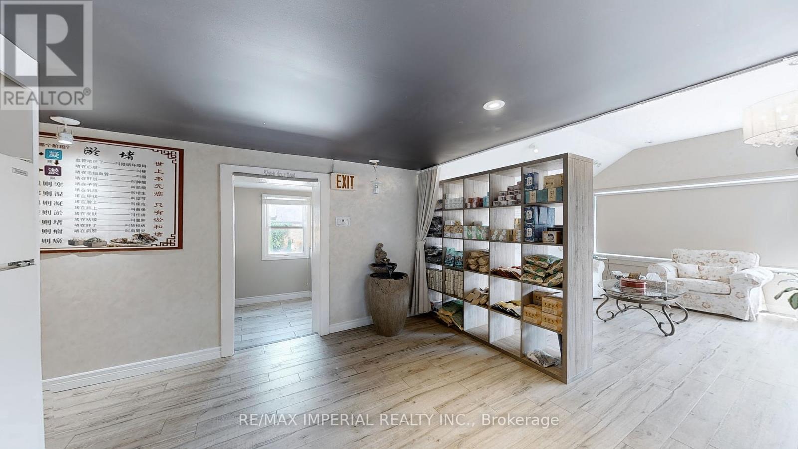 2nd Flr - 156 Main (unionville) Street Property Photo 6