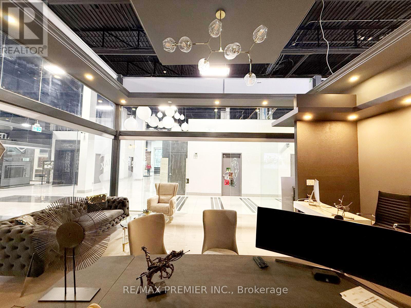 44 - 7250 Keele Street Property Photo 3