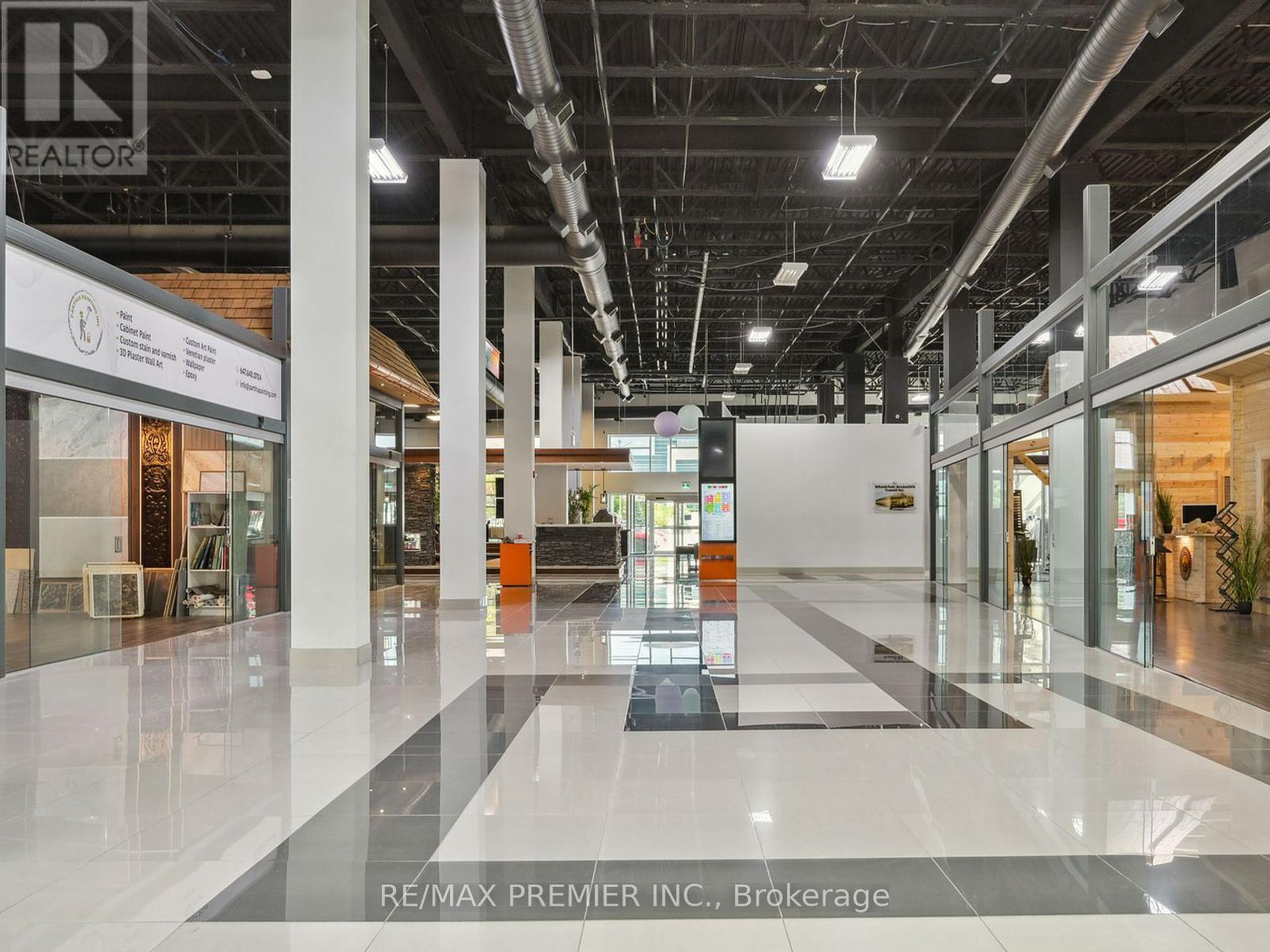 44 - 7250 Keele Street Property Photo 8