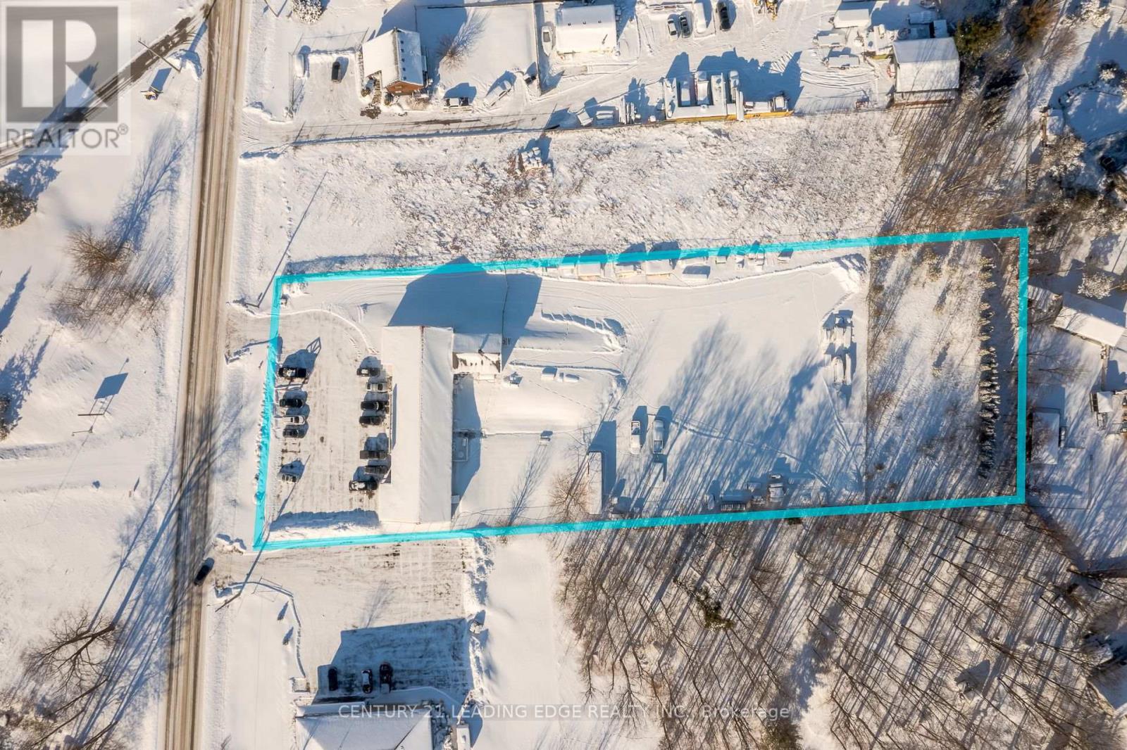 2007 Commerce Park Drive Property Photo 2